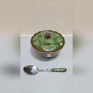 Temptation 2.5 Quart Bowl w/ Matching Spoon